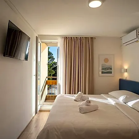 Alemaris Hotel